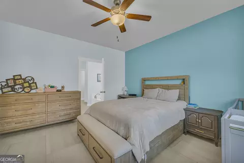 Bedroom - 112 White Oak Trl, Commerce, GA 30529 photo 1 of 4