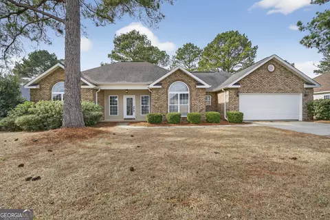 303 Winthrop Ct, Kathleen, GA 31047