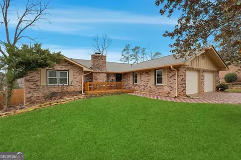 690 Trailwood Dr, Riverdale, GA 30274