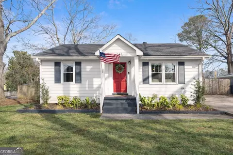 995 Dell Ave SE, Smyrna, GA 30080
