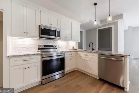 Kitchen - 1530 Redd Rd, Milton, GA 30004 photo 10 of 10