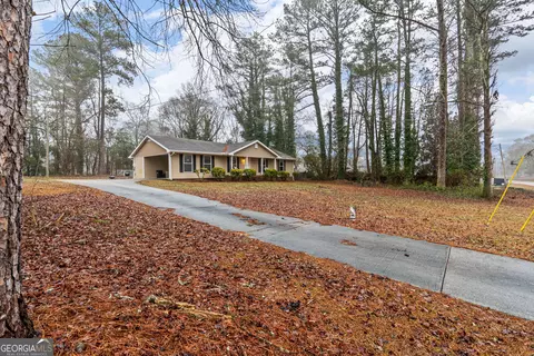 861 Bonner Rd, Carrollton, GA 30117