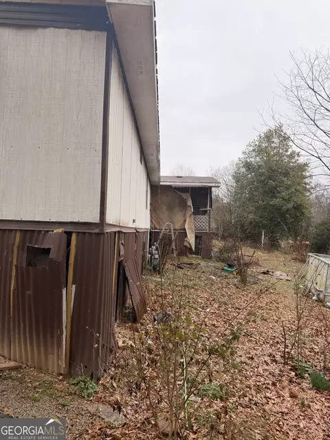 Exterior - 258 Persimmon St, Toccoa, GA 30577 photo 4 of 6
