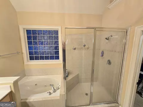 Bath - 412 Brandy Ln, Mcdonough, GA 30253 photo 2 of 7