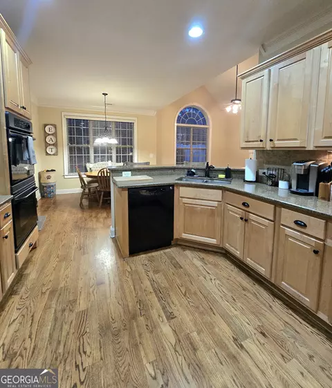 Kitchen - 412 Brandy Ln, Mcdonough, GA 30253 photo 3 of 4
