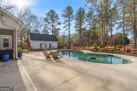 Exterior - 306 Old Windmill Rd, Perry, GA 31069 photo 14 of 20