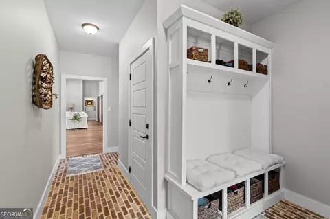 Entry Way - 306 Old Windmill Rd, Perry, GA 31069 photo 4 of 7