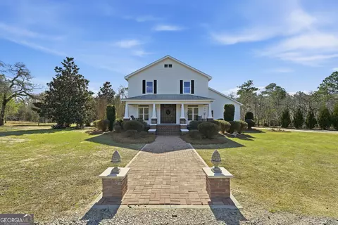 899 Foxboro Ln, Portal, GA 30450
