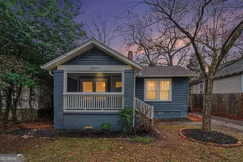 2047 Mcpherson Dr, East Point, GA 30344