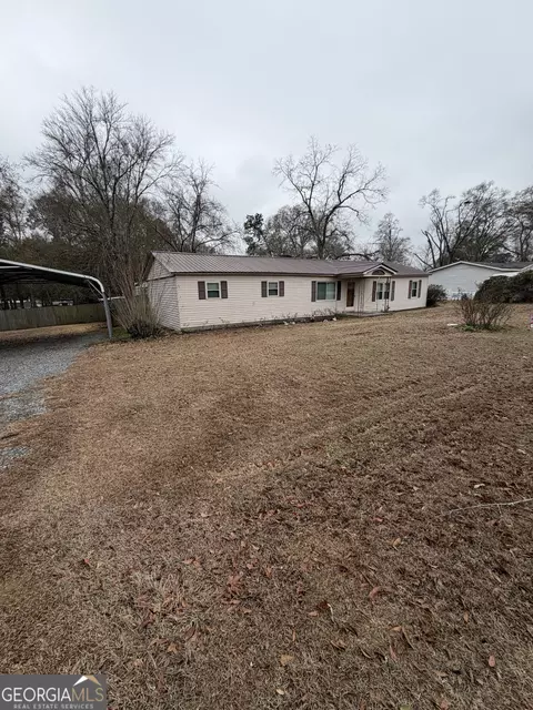 1037 Academy St, Cadwell, GA 31009