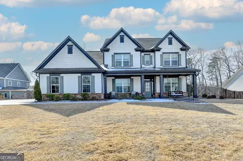 866 Champagne Ln, Hoschton, GA 30548