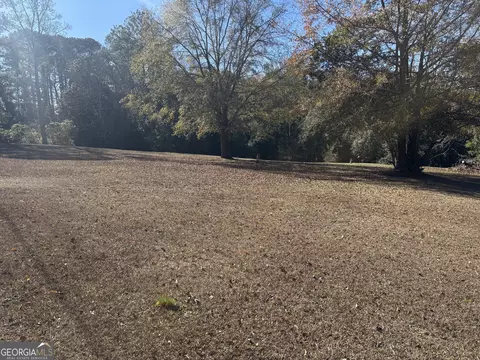 3816 Log Cabin Dr, Macon, GA 31204