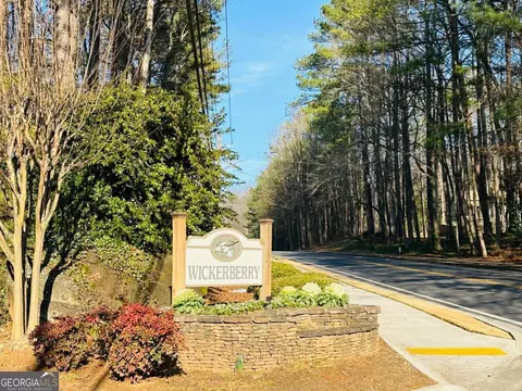 320 Wickerberry Ln, Roswell, GA 30075