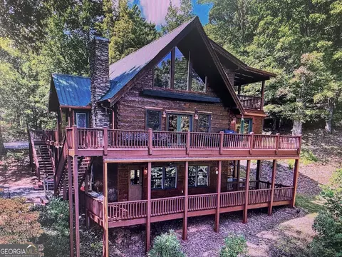 6341 W Laurel Ln, Young Harris, GA 30582