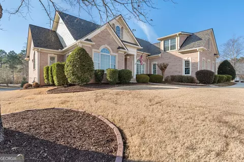 Exterior - 110 Wickham Dr, Tyrone, GA 30290 photo 6 of 7