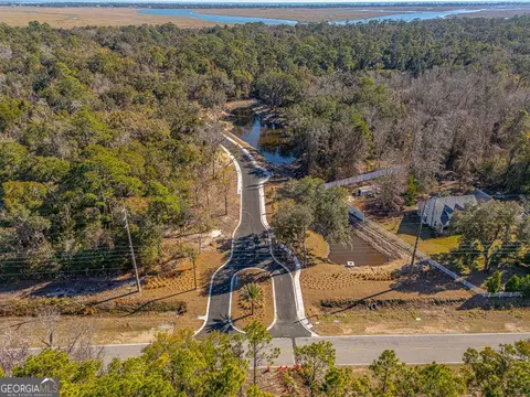 128 Canopy Ln, St. Simons, GA 31522