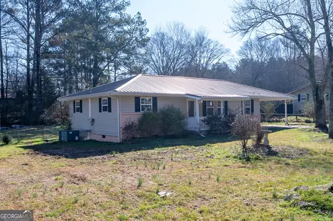1109 Mcclure Dr, Tunnel Hill, GA 30755