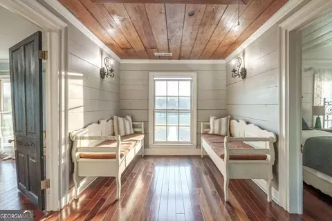 Entry Way - 7527 Highway 326, Commerce, GA 30530 photo 6 of 7