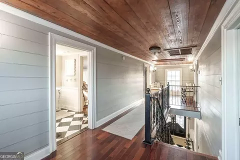 Entry Way - 7527 Highway 326, Commerce, GA 30530 photo 5 of 7