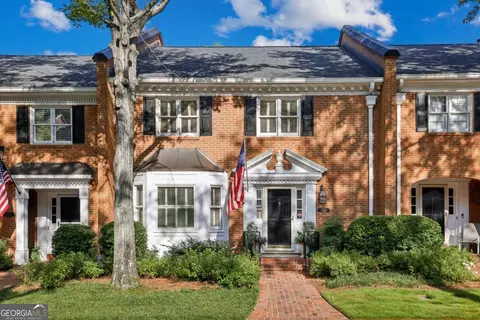 5436 Trentham Dr, Atlanta, GA 30338