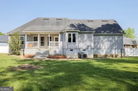 7711 Kayla Dr, Hahira, GA 31632
