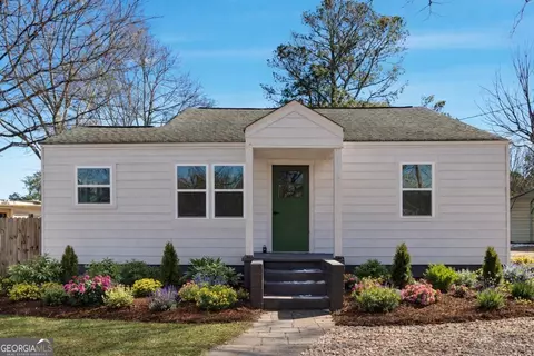 34 Wade St, Winder, GA 30680