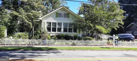 322 Cedar St, Carrollton, GA 30117
