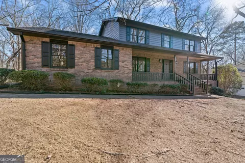 4566 Brandon Dr SW, Lilburn, GA 30047