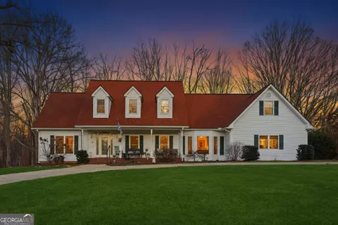 124 Golden Autumn Dr, Dahlonega, GA 30533