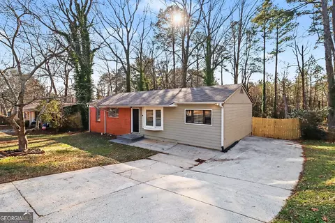 6099 Biscayne Dr, Forest Park, GA 30297