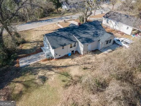 View/Area - 204 Cleaveland Dr, Lagrange, GA 30241 photo 2 of 3
