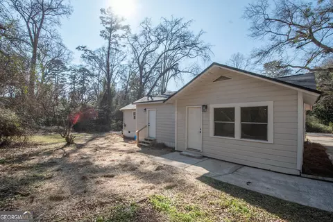 Exterior - 204 Cleaveland Dr, Lagrange, GA 30241 photo 6 of 8