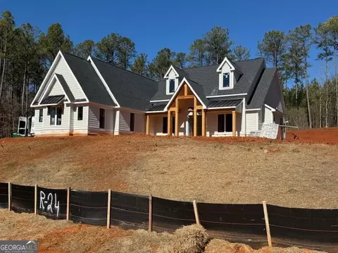 118 Heights Ave, Forsyth, GA 31029