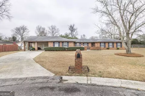 110 Mitchell Ct, Warner Robins, GA 31093