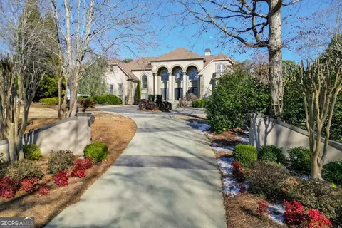 1905 Kathy Whitworth Dr, Braselton, GA 30517