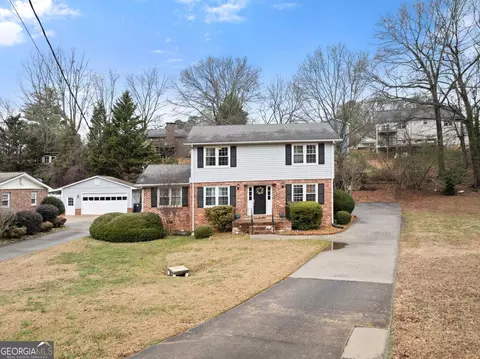 1012 Tanglewood Dr, Gainesville, GA 30501