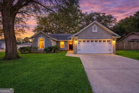 130 Dunbar Dr, Saint Marys, GA 31558