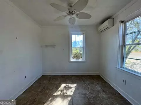 Bedroom - 818 W College St, Ailey, GA 30410 photo 2 of 4