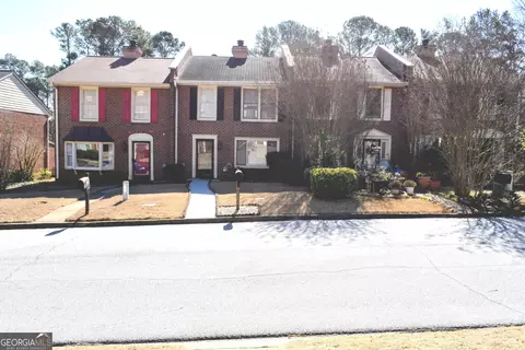 6118 Queen Anne Ct, Norcross, GA 30093
