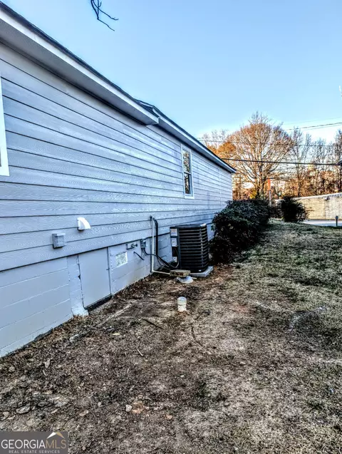 Exterior - 481 W Currahee St, Toccoa, GA 30577 photo 3 of 3
