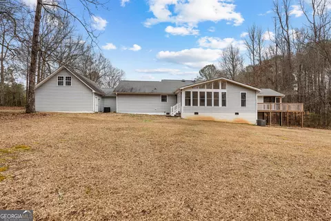 Exterior - 423 Woods Rd, Brooks, GA 30205 photo 4 of 16