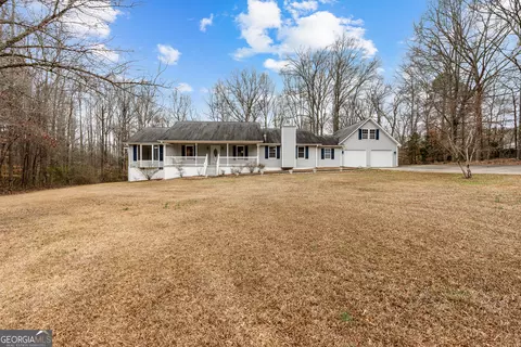 Exterior - 423 Woods Rd, Brooks, GA 30205 photo 3 of 16