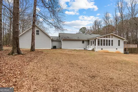 Exterior - 423 Woods Rd, Brooks, GA 30205 photo 5 of 16