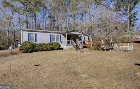 3825 N Goddard Rd, Lithonia, GA 30038