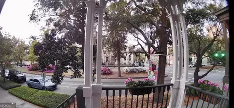 Exterior - 204 E Liberty St, Savannah, GA 31401 photo 3 of 20