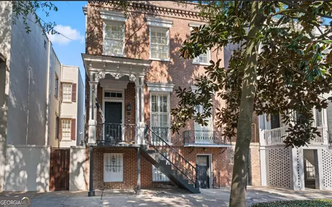 204 E Liberty St, Savannah, GA 31401