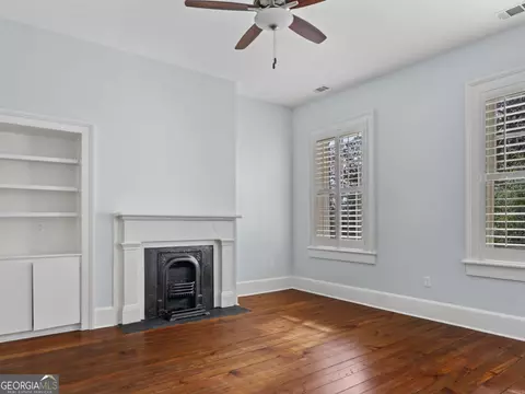 Bedroom - 204 E Liberty St, Savannah, GA 31401 photo 3 of 9