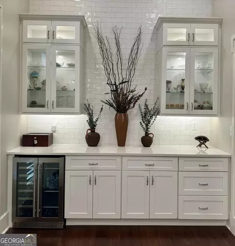 Kitchen - 204 E Liberty St, Savannah, GA 31401 photo 4 of 4