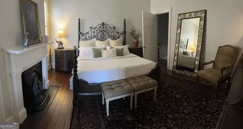 Bedroom - 204 E Liberty St, Savannah, GA 31401 photo 4 of 9