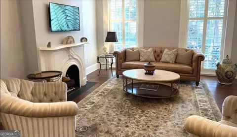 Living - 204 E Liberty St, Savannah, GA 31401 photo 5 of 6